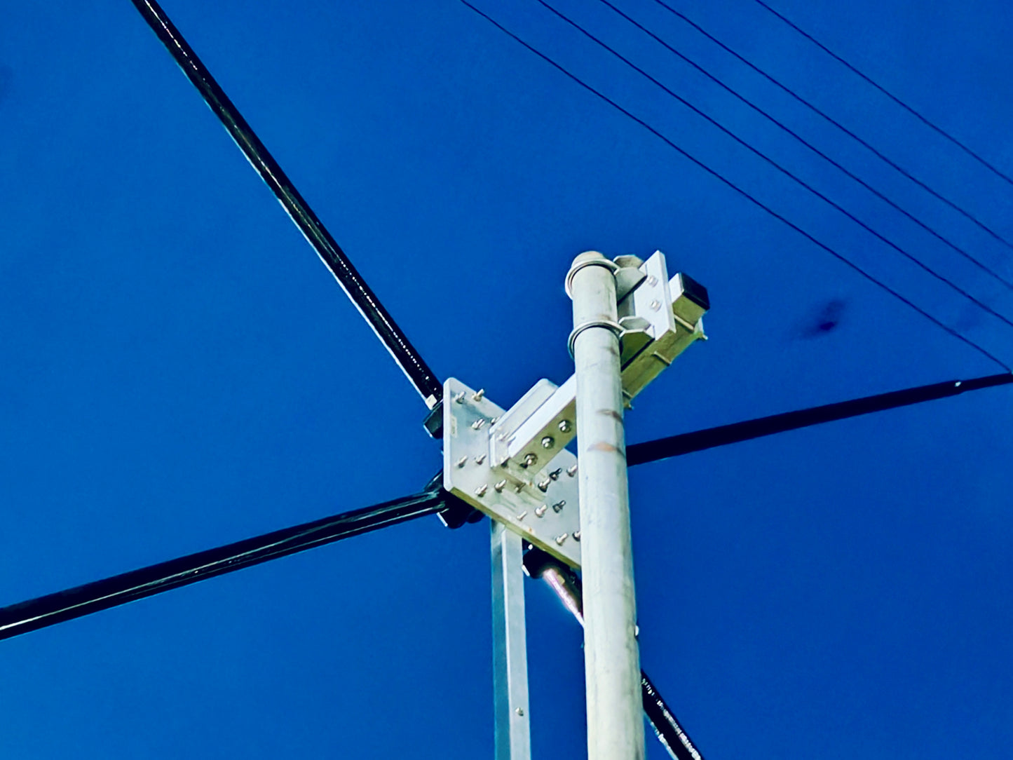 RFD-SQ5B, 5 Bands HF Single Element Full Wave Quad Antenna.